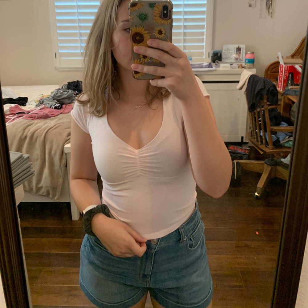 Brandy Melville light pink top